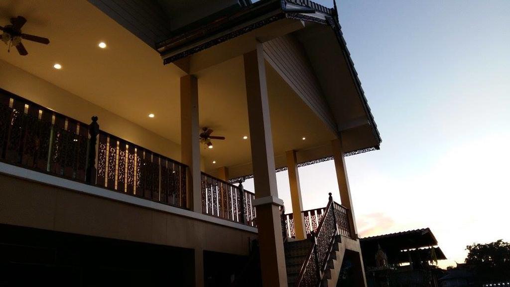 Khun Pra Chote Homestay & Guesthouse Phra Nakhon Si Ayutthaya Buitenkant foto
